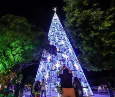 Natal iluminado: Energisa transforma cidades em espetáculos de luz