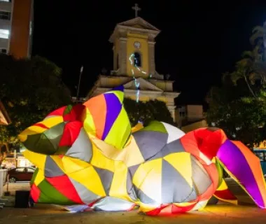 Festival LUMI transforma Nova Friburgo em um espetáculo de luz e cor
