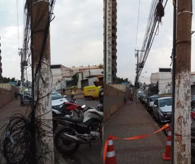 Energisa vai fiscalizar 520 mil postes contra emaranhado de fios de op