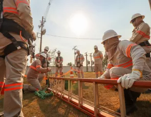 Energisa abre vagas de emprego em 11 cidades de Rondônia