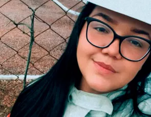 Conheça Claudia, uma mulher sob alta tensão Conheça Claudia, uma mulher sob alta tensão